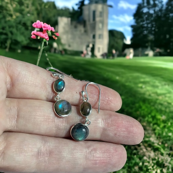 925 Labradorite Earrings. - Picture 6 of 16